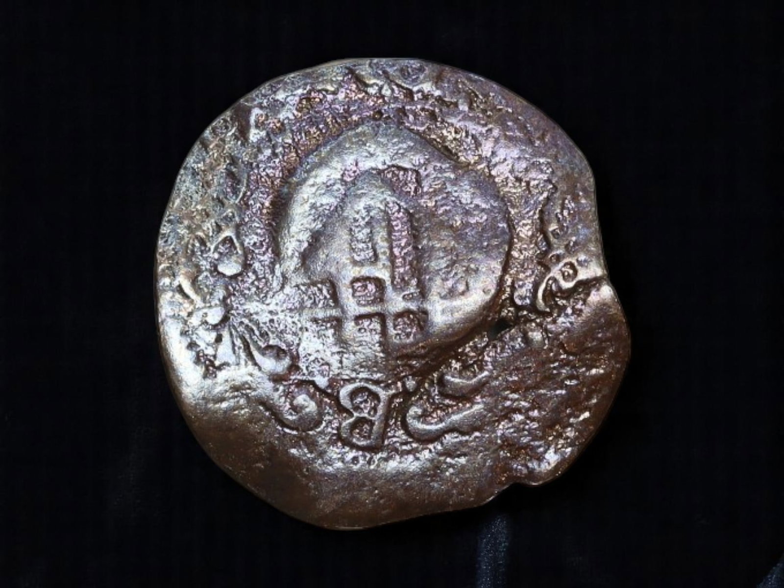 CATALONIA: Charles III Pretender - War of Spanish Succession Ardite Coin, 1709, 16mm: Struck during the volatile years of the War of Spanish Succession, this 1709 Ardite embodies Catalonia's defiance and political identity in the face of Bourbon centralization. This coin was issued und