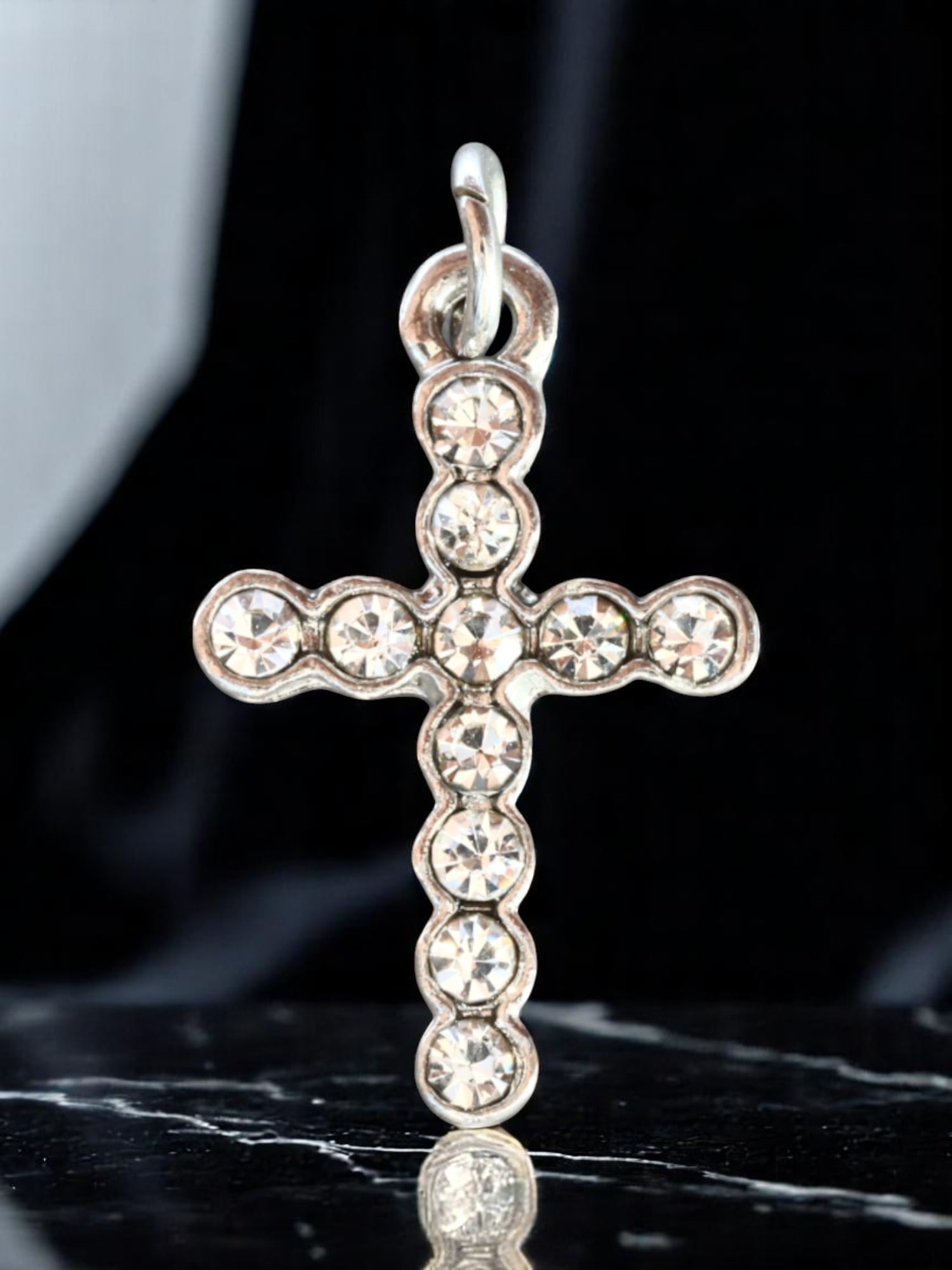 VINTAGE RELIGIOUS STYLE: Cross Pendant - Bezel-Set Clear Stones, Silvertone Frame, 2.3cm (1 of 2)