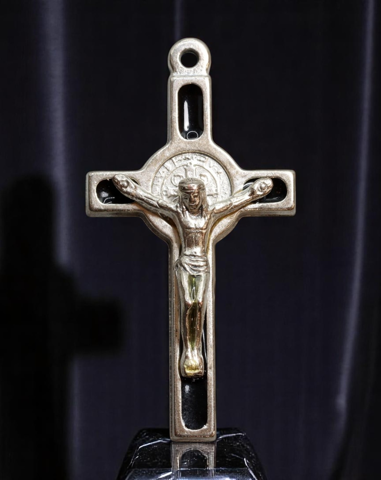 ITALY VINTAGE CRUCIFIX PENDANT - Double-Sided Design with Christ & Saint Reliefs, Black Inset, 4x2cm: From an estate jewelry collection, this compact vintage crucifix pendant is marked "ITALY" and crafted in silvertone metal with recessed black insets for bold contrast. The front features a raised fig