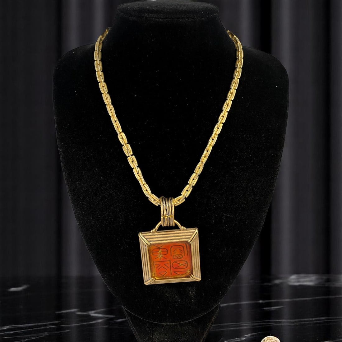 CHICO'S VINTAGE ESTATE: Statement Pendant Necklace - Asian-Inspired Seal Motif, 40cm (1 of 2)