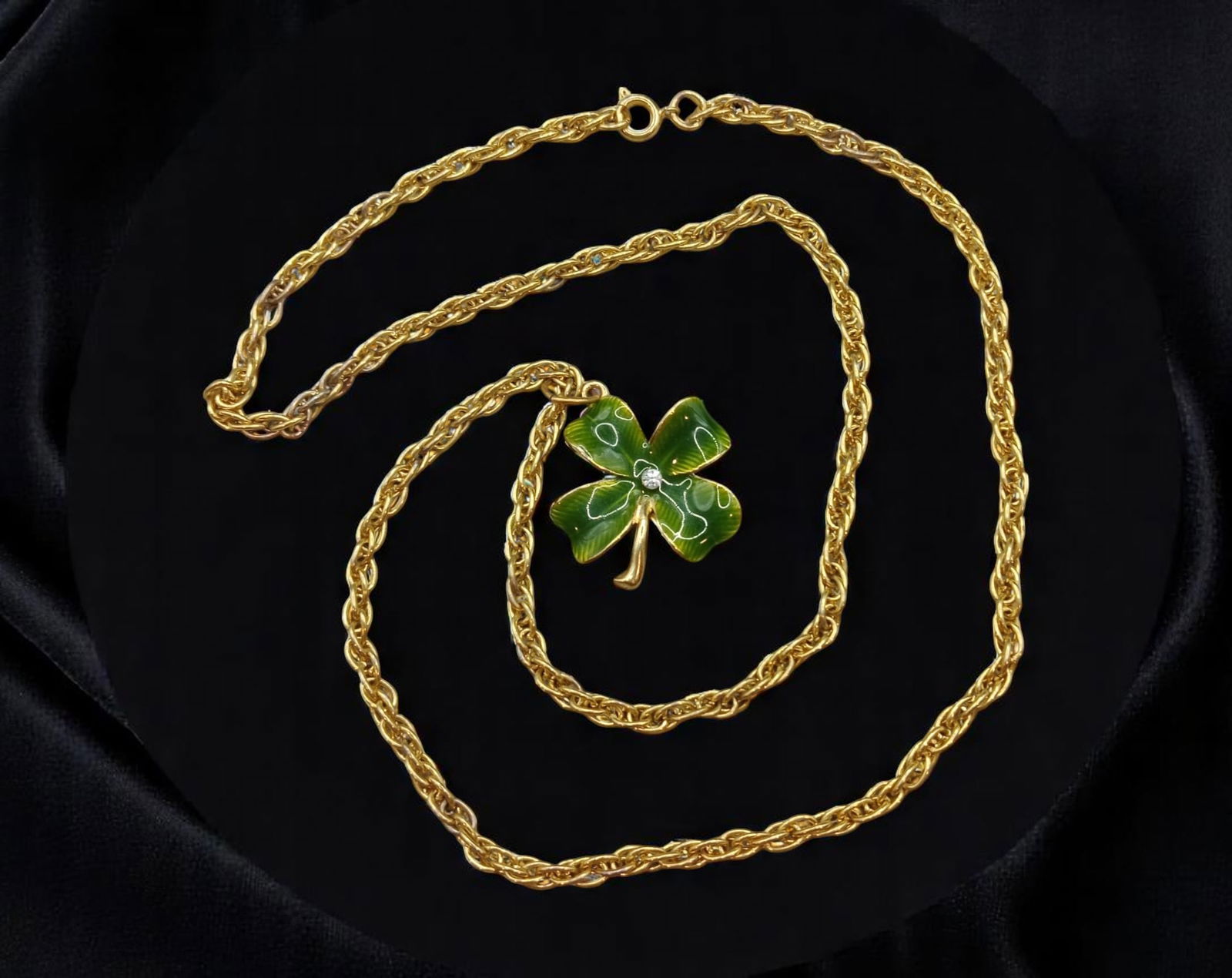 Necklace - Enamel Four-Leaf Clover Pendant on Goldtone Rope Chain (60cm) (1 of 3)