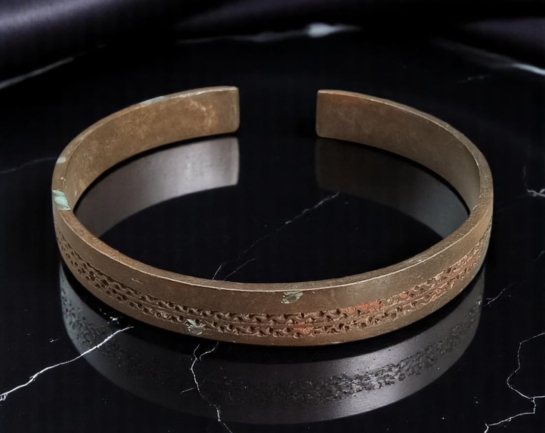 ANTIQUE: Ancient Bronze Cuff - Flat Band Form with Linear Pierced Motif, Minimalist Profile (8cm,: This refined ancient bronze cuff features a flat-edged, squared profile with a subtle pierced linear motif running along the exterior-delivering a minimalist yet artisanally crafted presence. The brac