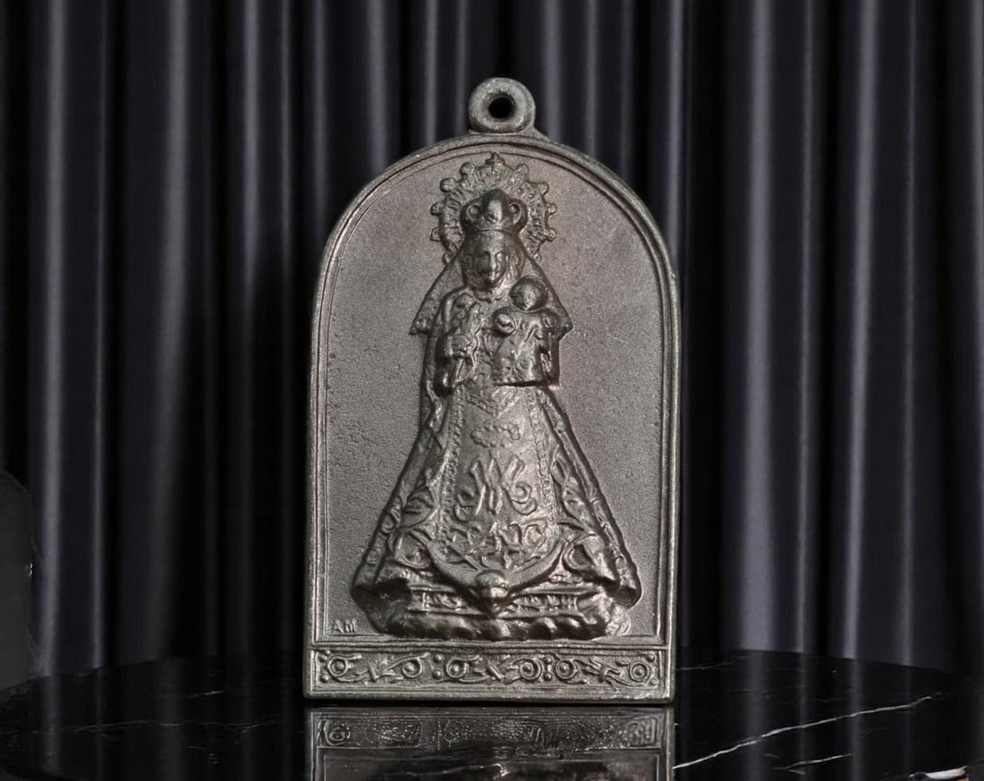 SPAIN: Marian Brotherhood - Medal of the Virgen de la Vega, Patroness of Roa, 54mm (1 of 2)