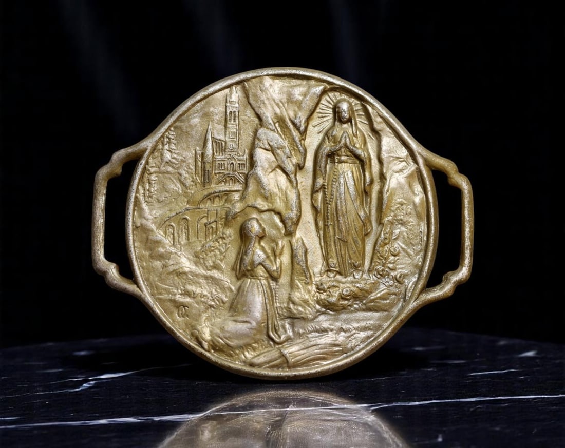 FRANCE: Lourdes Apparition - Pilgrimage Souvenir Double-Sided Plaque, ca. Early 20th Century, 37mm (1 of 2)