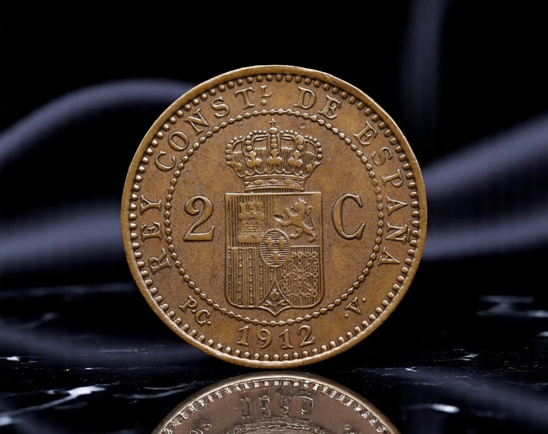 SPAIN: Alfonso XIII - Constitutional Monarchy 2 Centimos Coin, 1912, 20mm (1 of 2)