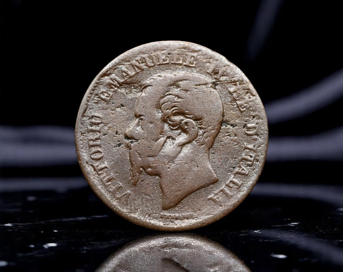 ITALY: King Vittorio Emanuele II - National Unity 5 Centesimi Coin, 1862, 25mm: Issued in the immediate aftermath of Italian unification, this 5 Centesimi coin of 1862 embodies the dream of a newly consolidated kingdom under the leadership of King Vittorio Emanuele II. His laurea