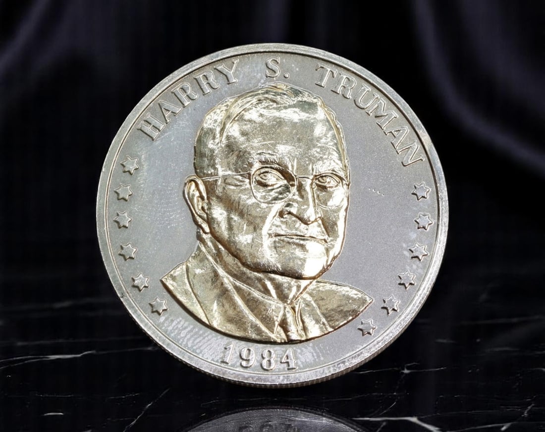 USA: Truman Centennial - American Eagle Commemorative Coin, 1984, 39mm (1 of 2)