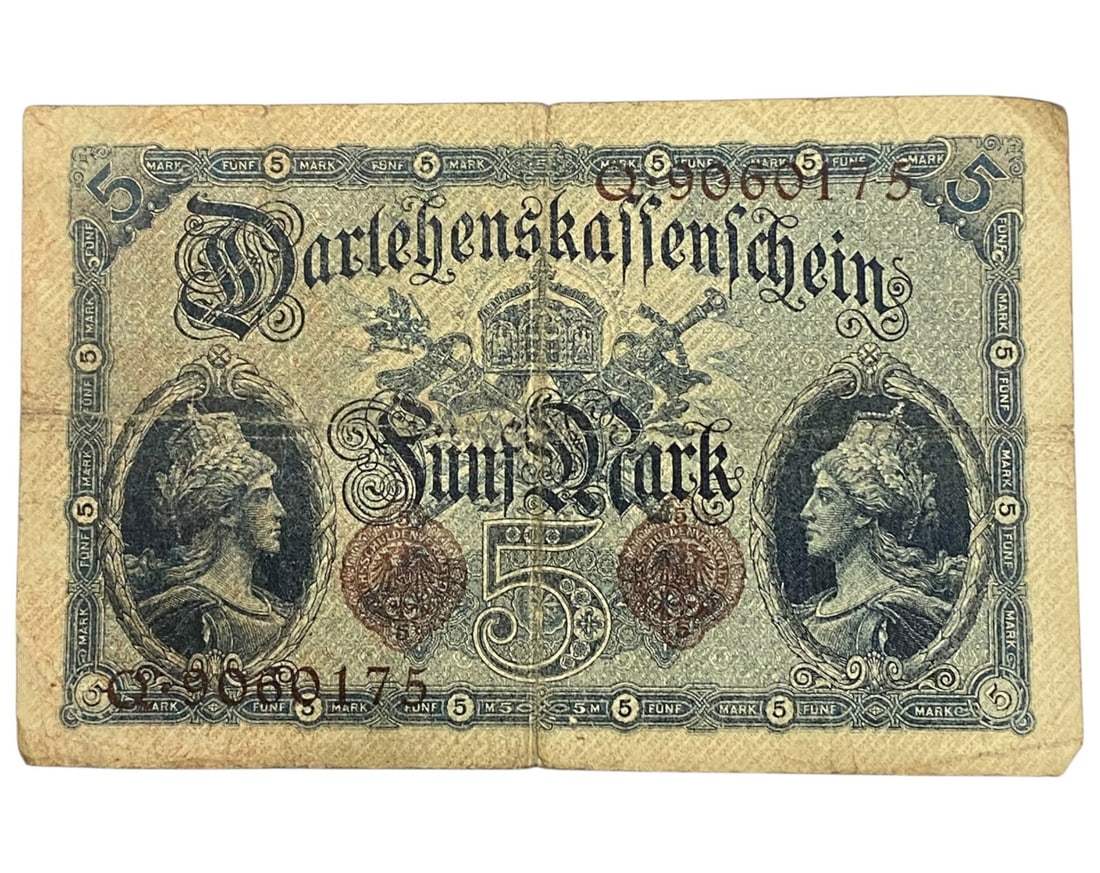 GERMANY/WWI ERA: Imperial Virtue - Darlehnskassenschein 5 Mark Banknote, 1914 Berlin, 12x8cm: Printed on August 5, 1914, just days after the German Empire's entry into World War I, this 5 Mark Darlehnskassenschein radiates martial dignity and national symbolism. The obverse presents two armore