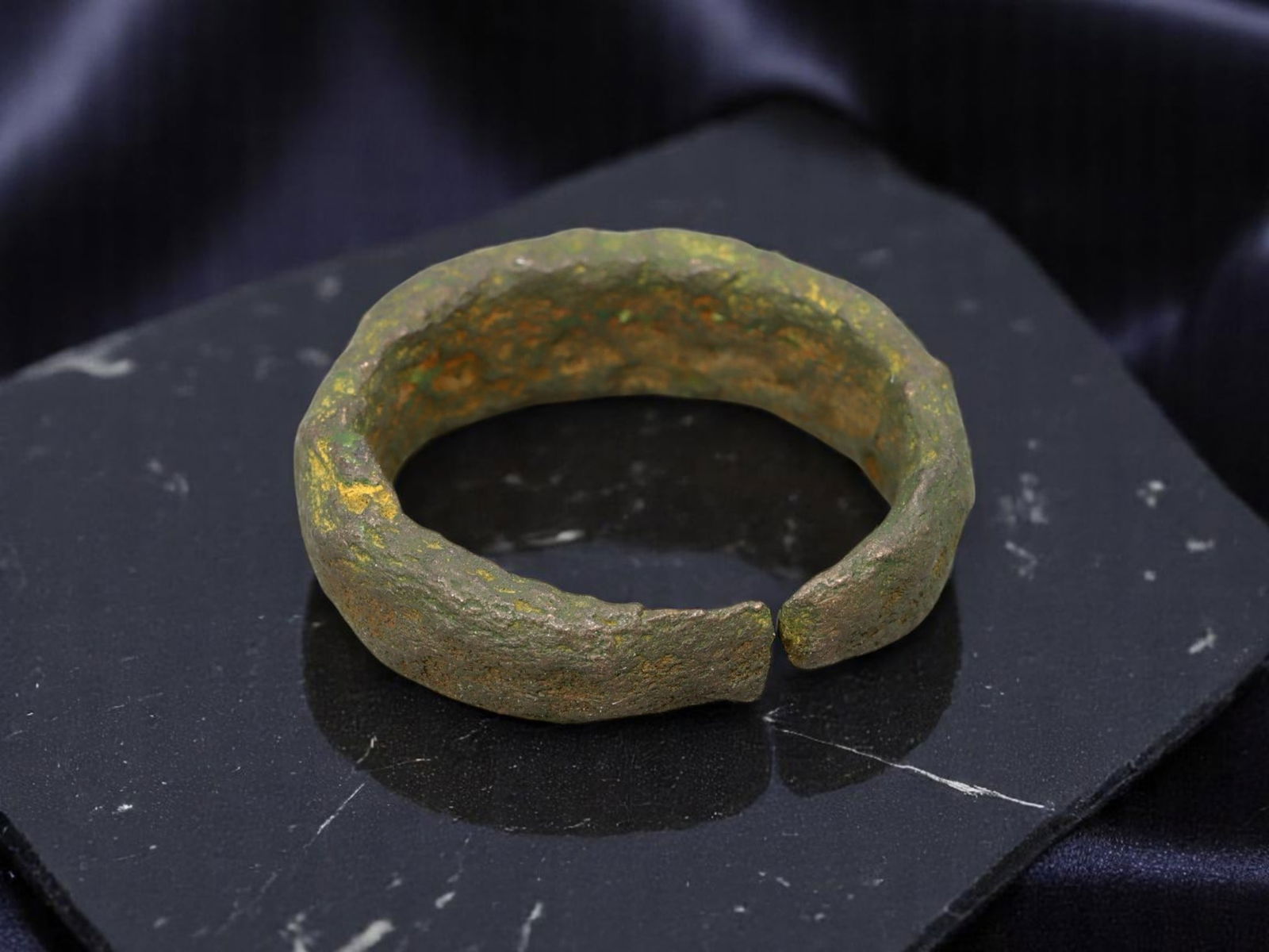 CELTIC PROTO-CURRENCY Bronze Ring - Trade Form Artifact (2.7 cm) (1 of 2)