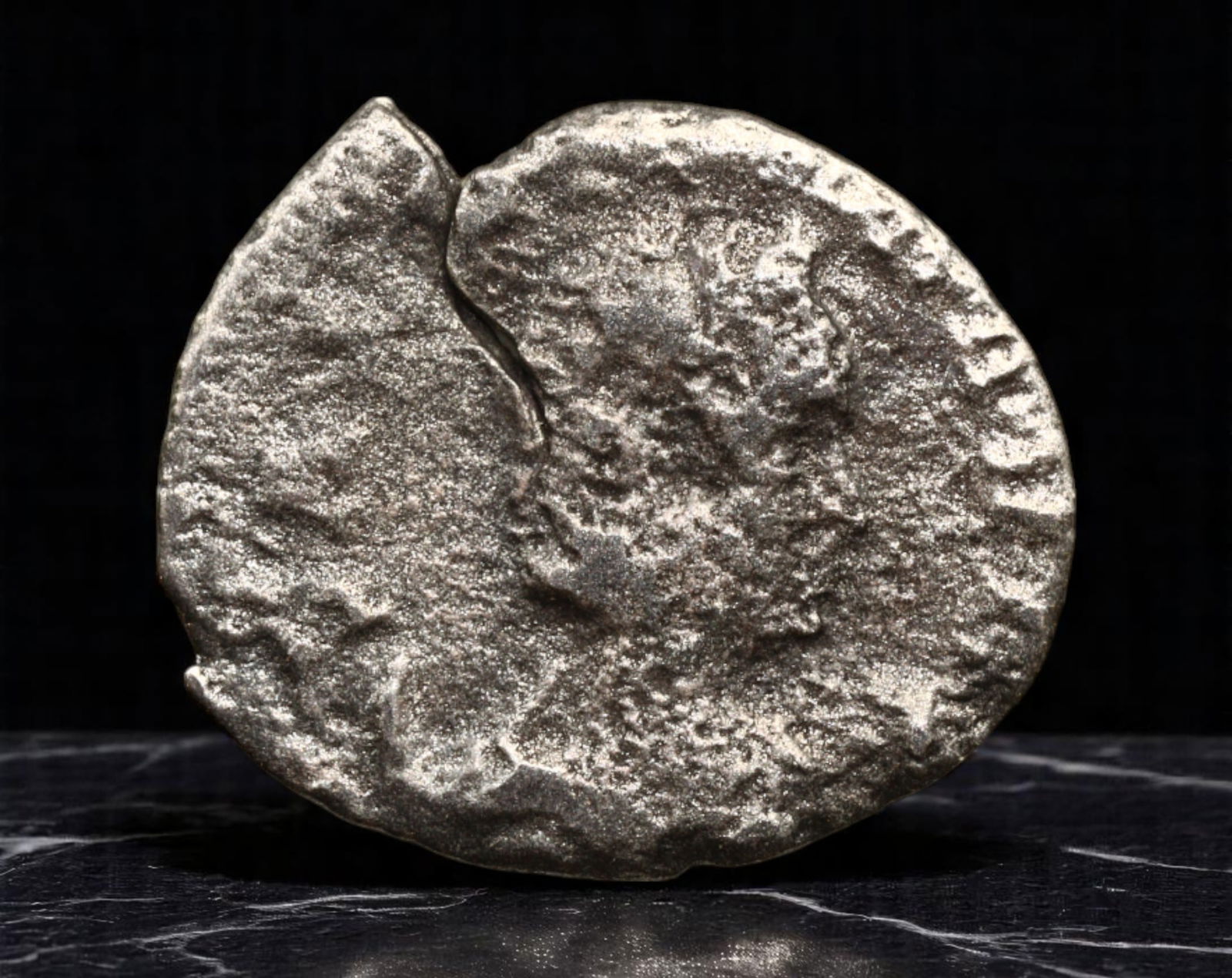 ROMAN EMPIRE: Crisis of the Third Century - Silvered Antoninianus Coin, c. 240-270 AD, 20mm (1 of 2)
