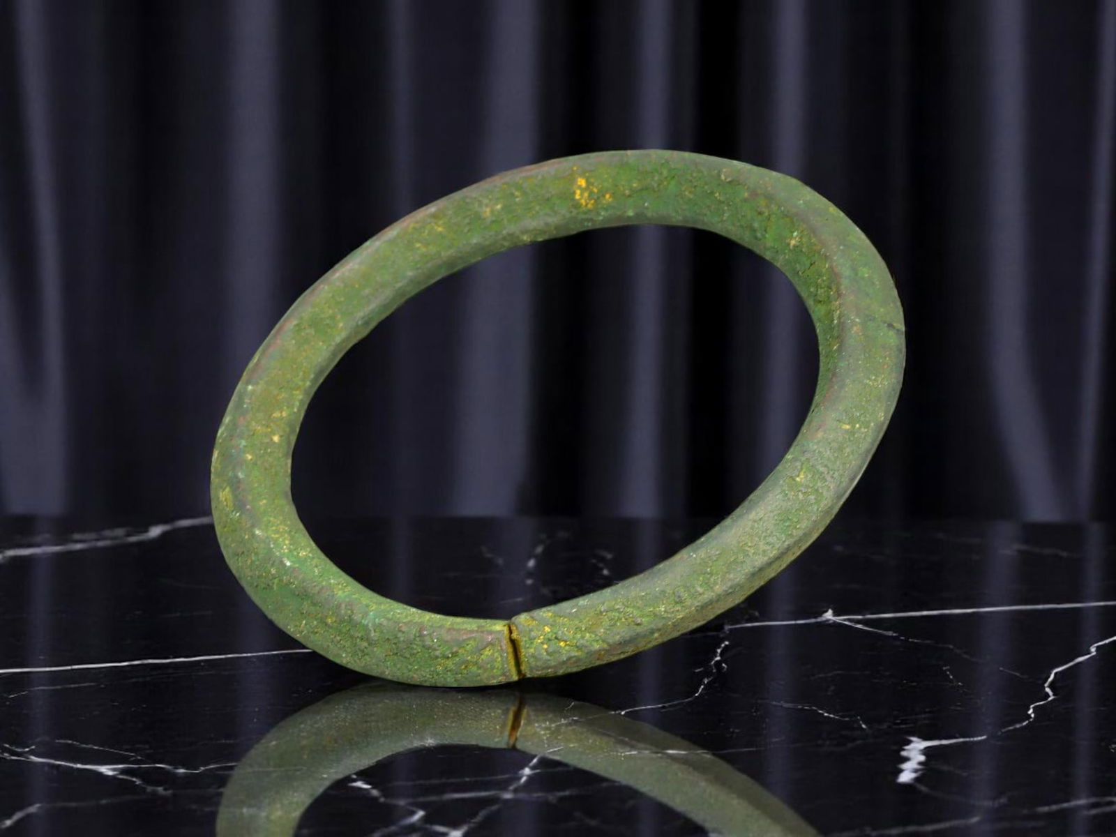 CELTIC Bronze Bracelet - Solid Oval Band with Tight Seam Terminals (6 cm) (1 of 1)