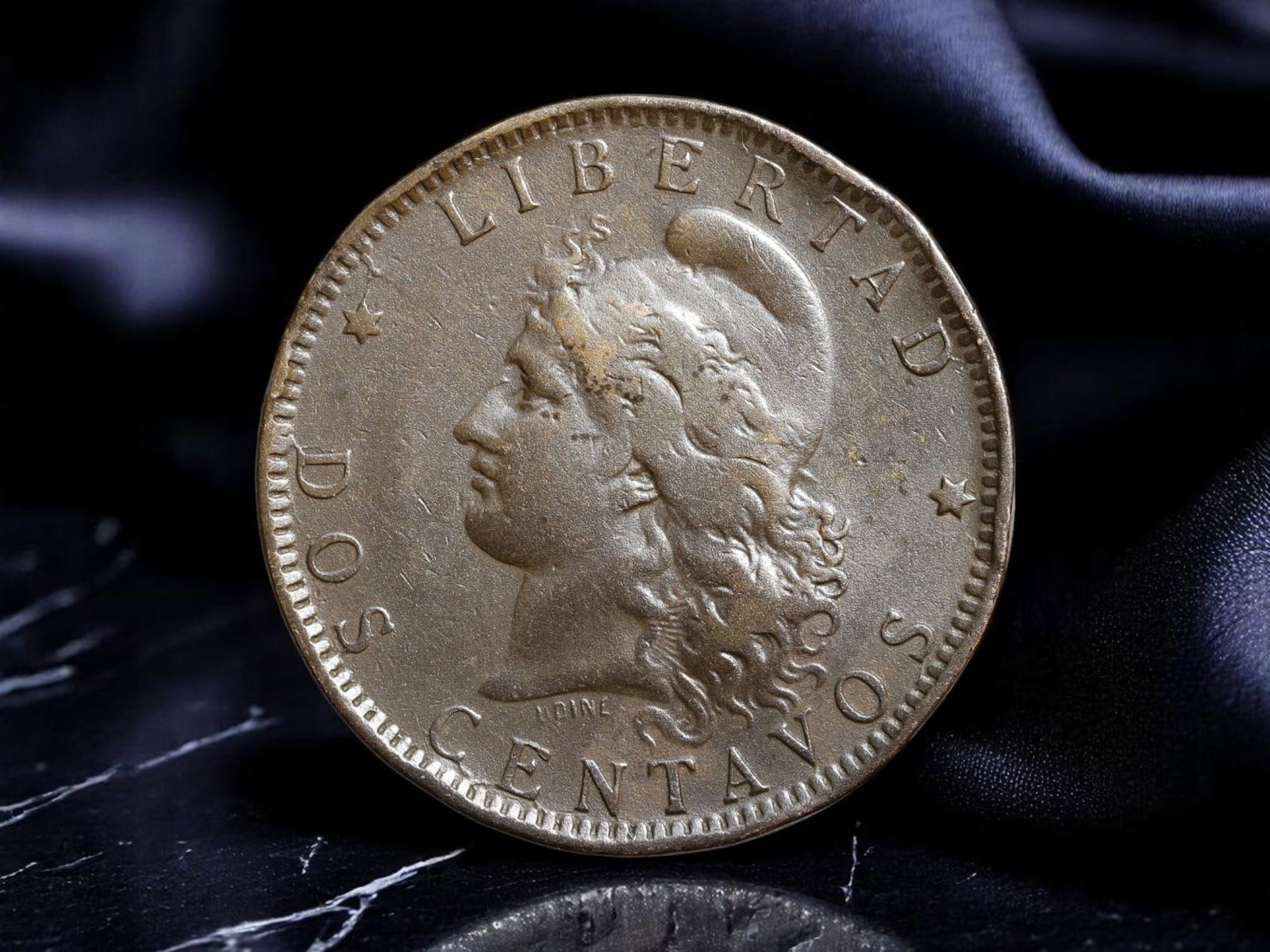 ARGENTINA: Liberty Radiant - Dos Centavos Coin, 1891, 30mm (1 of 2)