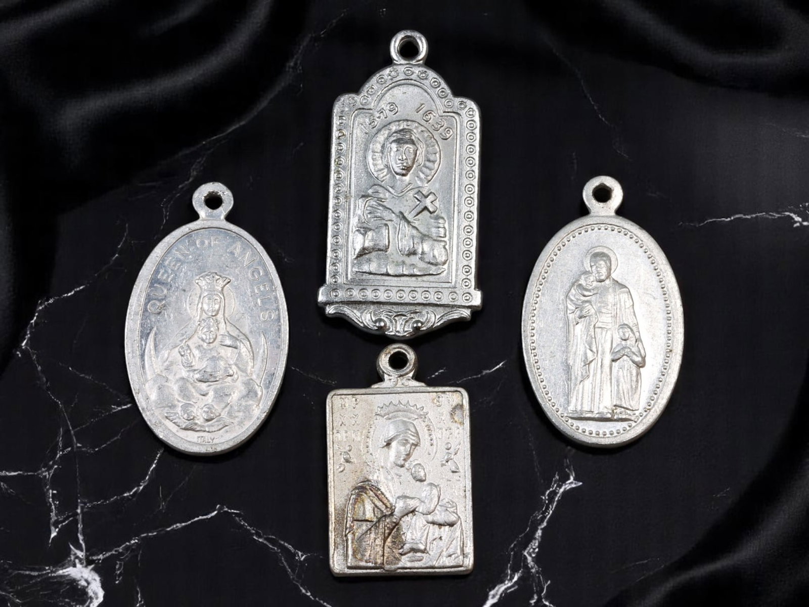 CATHOLIC DEVOTIONAL Medal Lot - Saint & Marian Icons (4 pcs, 1.5-2.5 cm) (1 of 2)