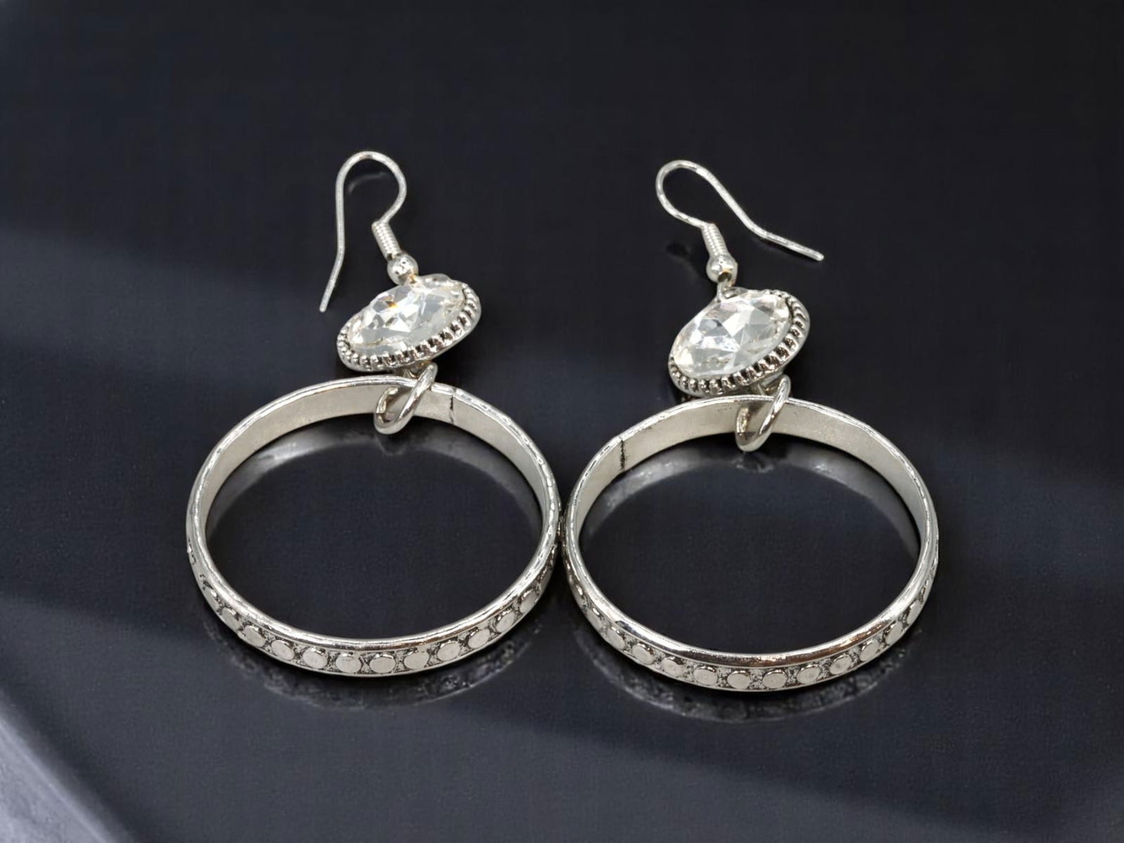 VINTAGE STATEMENT ERA: Drop Earrings - Clear Oval Stone & Etched Hoops 7x1.5cm Estate Jewelry (1 of 1)