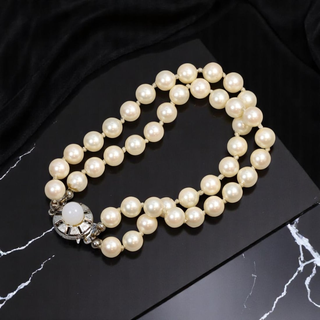 MID-CENTURY: Double Strand Bracelet - Pearl-Like Beads, Deco-Inspired Clasp (18cm) (1 of 1)