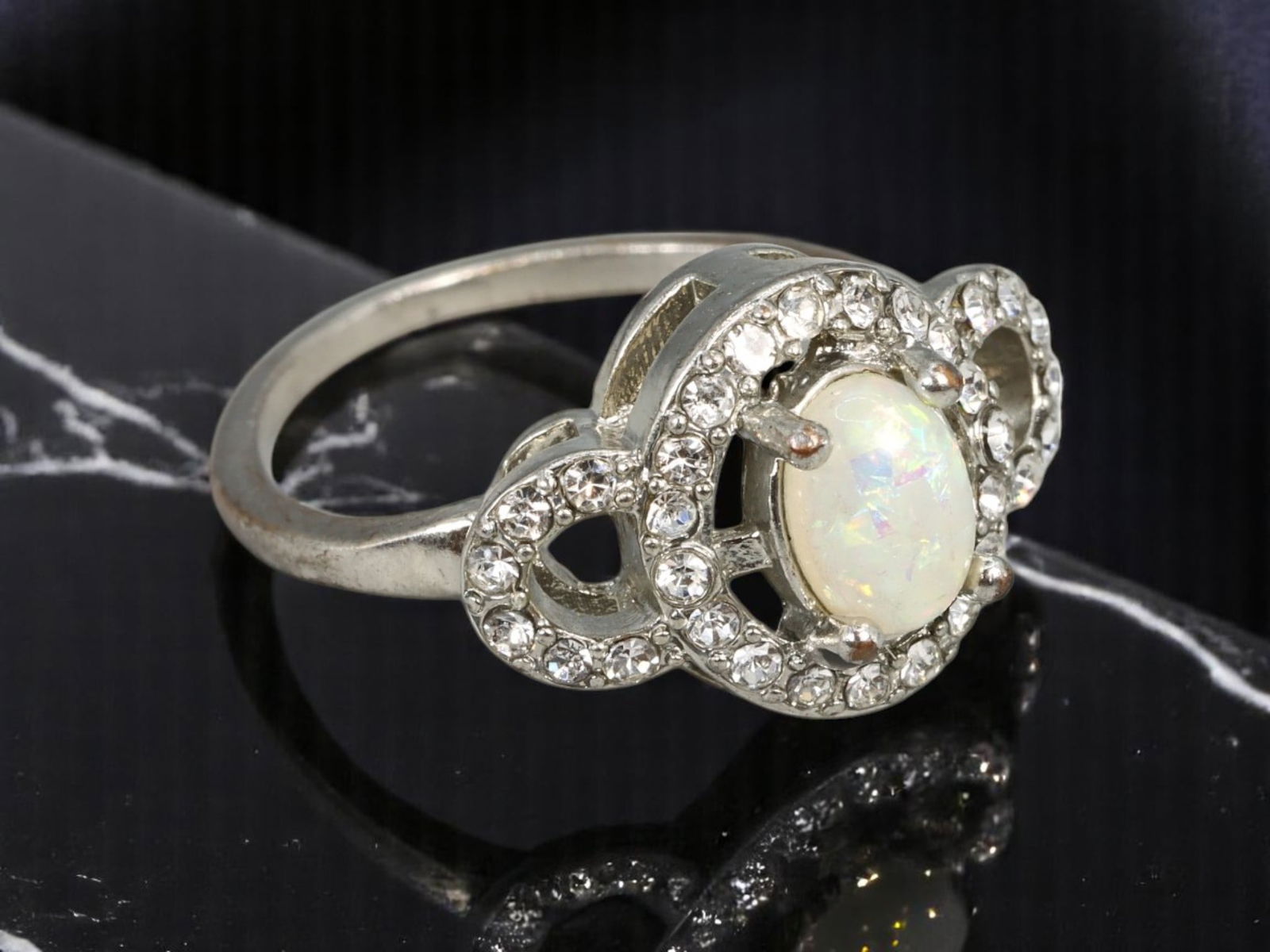 VINTAGE STYLE: Silvertone Ring - Luminous Opal-Effect Center with Clear Accent Stones, US 7 (1 of 2)