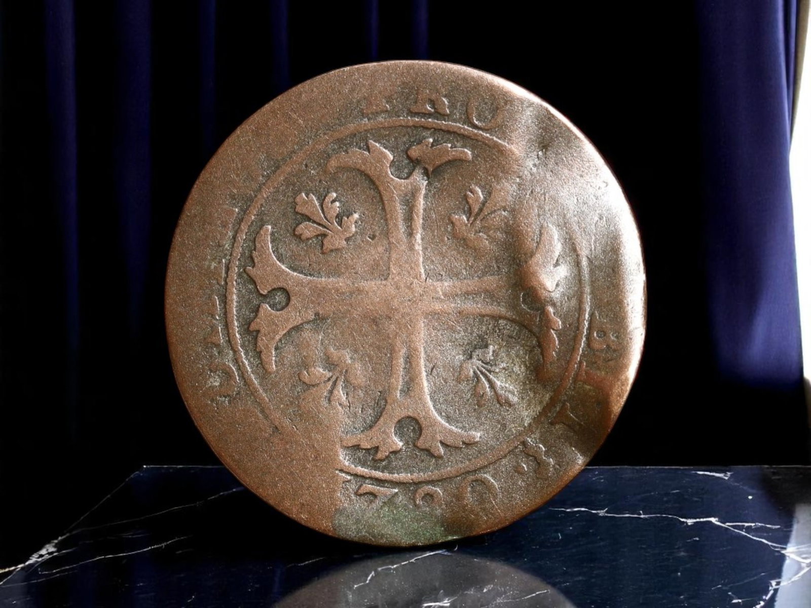 SWITZERLAND/BERN: Republican Sovereignty - 1/2 Batzen Billon Coin, 1720, 23.5mm: Struck during Bern's golden age as Europe's largest urban republic, this 1720 1/2 Batzen in silver billon embodies Swiss resilience after the devastating Thirty Years' War. The obverse displays Bern's