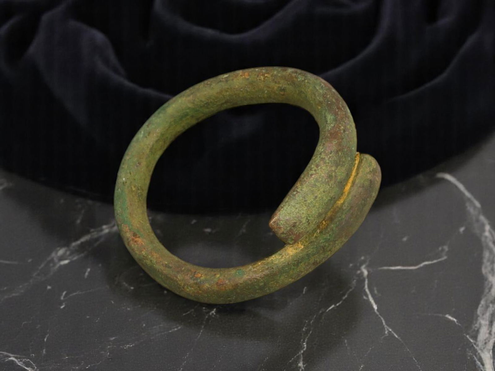 CELTIC PROTO-CURRENCY Ring - Thick-Band Coil Form with Overlap Join (2.1 cm) (1 of 1)