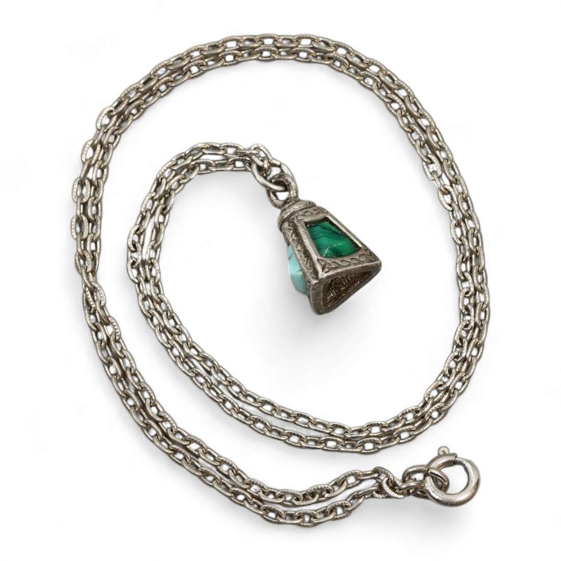 CELTIC REVIVAL Bell Pendant Necklace - Green Inlay Panels (50 cm) (1 of 1)