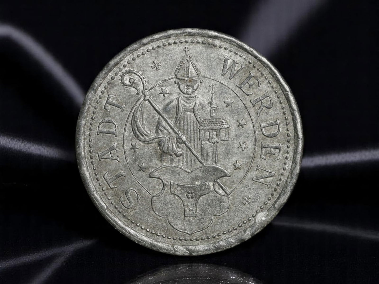 GERMANY/WWI: Stadt Werden - Ecclesiastical Authority 10 Pfennig Coin, 1917, 23mm (1 of 2)