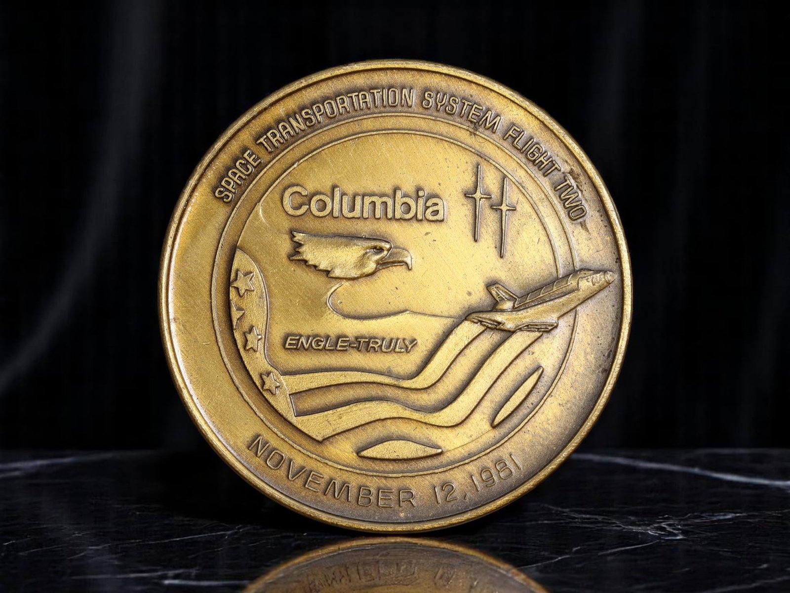 UNITED STATES: Columbia STS-2 - Space Shuttle Landing Commemorative Medal, 1981, 39mm (1 of 2)