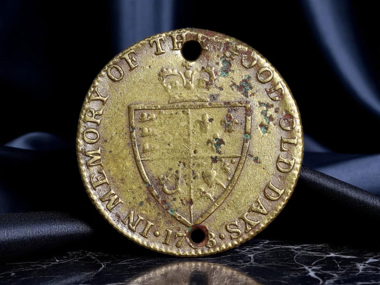 GREAT BRITAIN: Jacobite Revival - George II Memorial Gilt Token, 1798, 20mm (1 of 2)