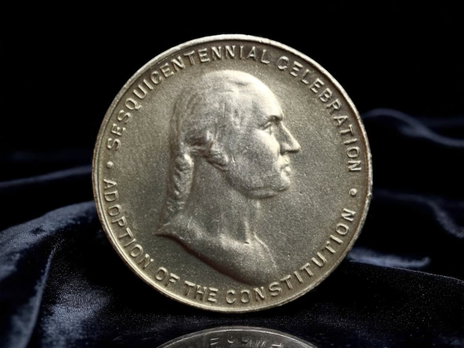 UNITED STATES: Constitution Sesquicentennial - George Washington Commemorative Coin, 1937 (32mm) (1 of 2)