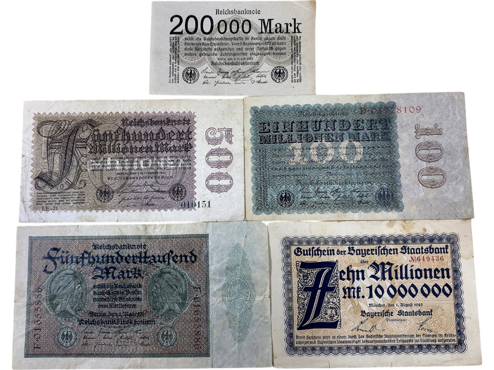 Timed Lot Auction - Historic Banknotes from Germany's War and Inflation Eras, Sold As Is: This timed auction showcases a powerful segment of financial history through original German banknotes, most dating from the World War I, Weimar hyperinflation, and WWII periods. Every lot includes mu