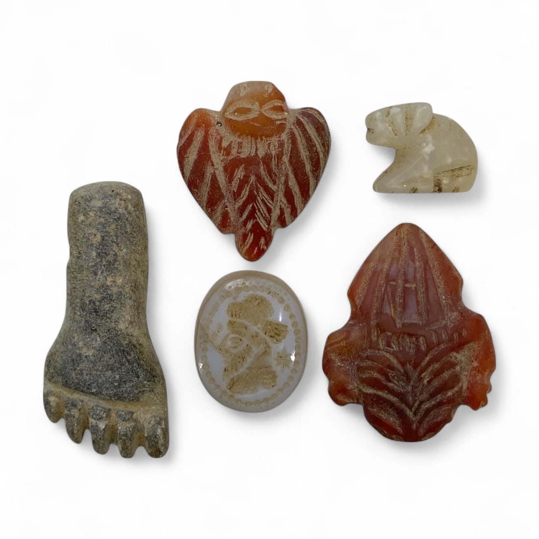 Ancient Near Eastern Symbolic Carvings Set in Stone and Agate, c. 1st Millennium BCE - 30g (1 of 2)
