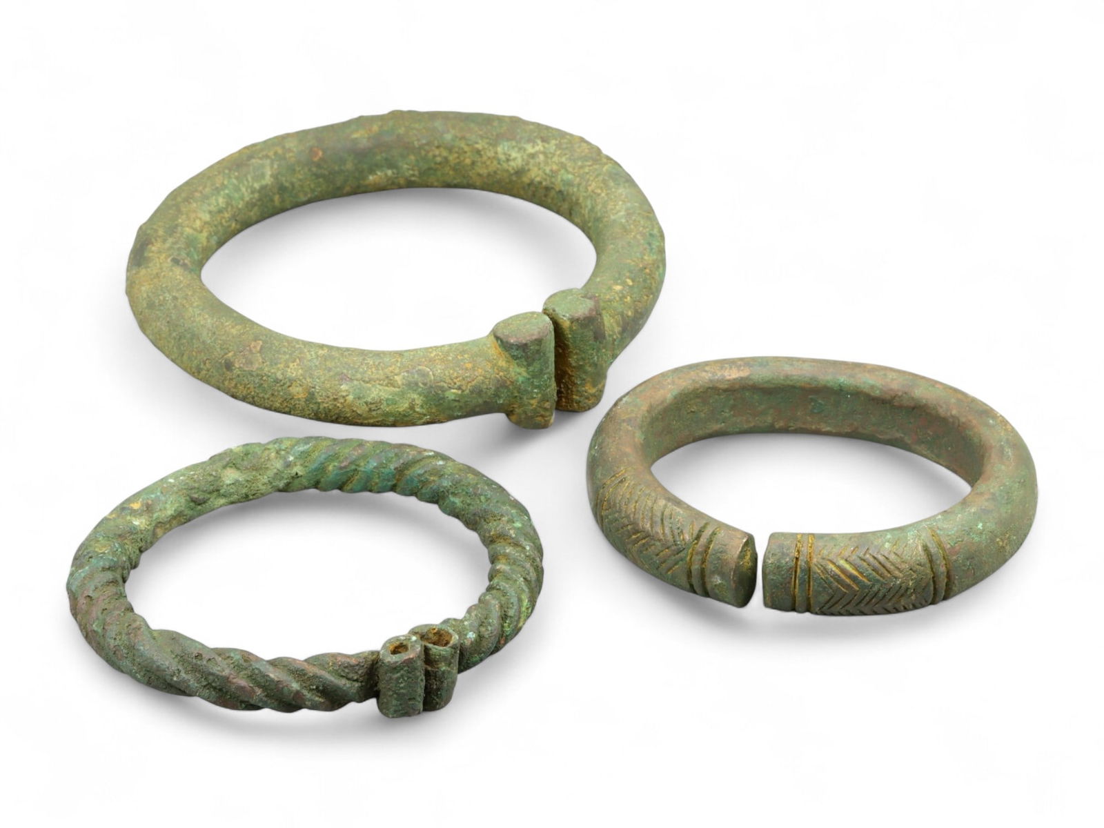 Ancient Celtic Bronze Bracelets with Geometric and Twisted Motifs, c. 1st Millennium BCE, 700g (1 of 2)