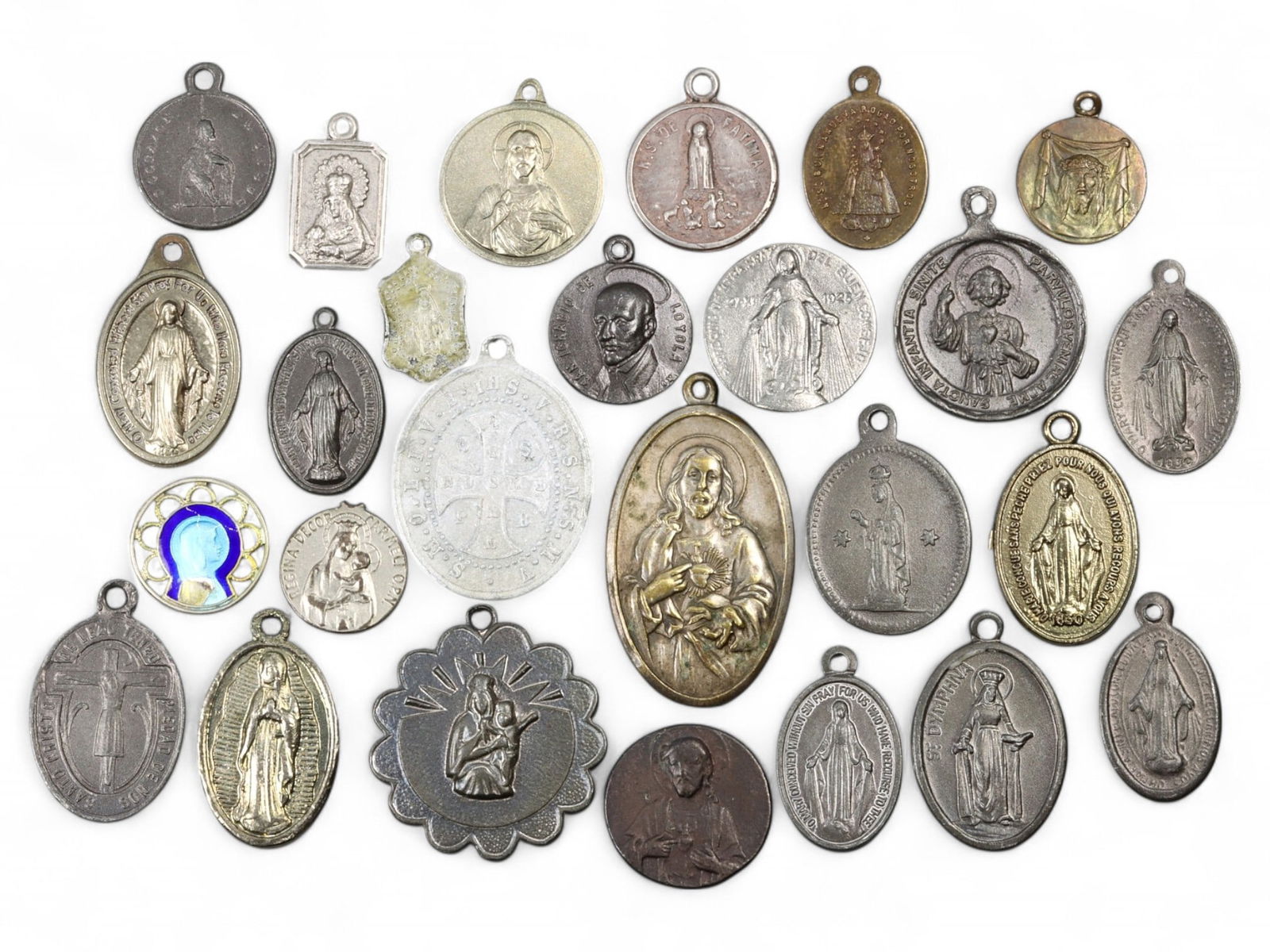 Vintage Catholic Devotional Medallion Collection, 26 Pieces, 45g (1 of 2)