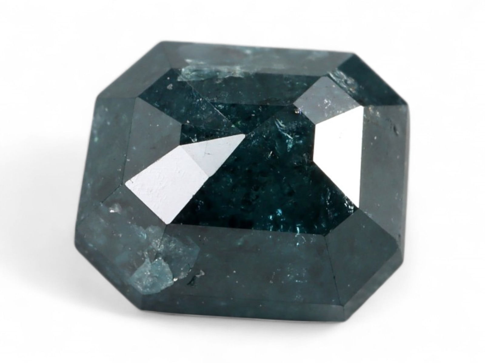 0.92ct Natural FANCY GREEN Diamond, Irradiated, 5.7mm (1 of 2)