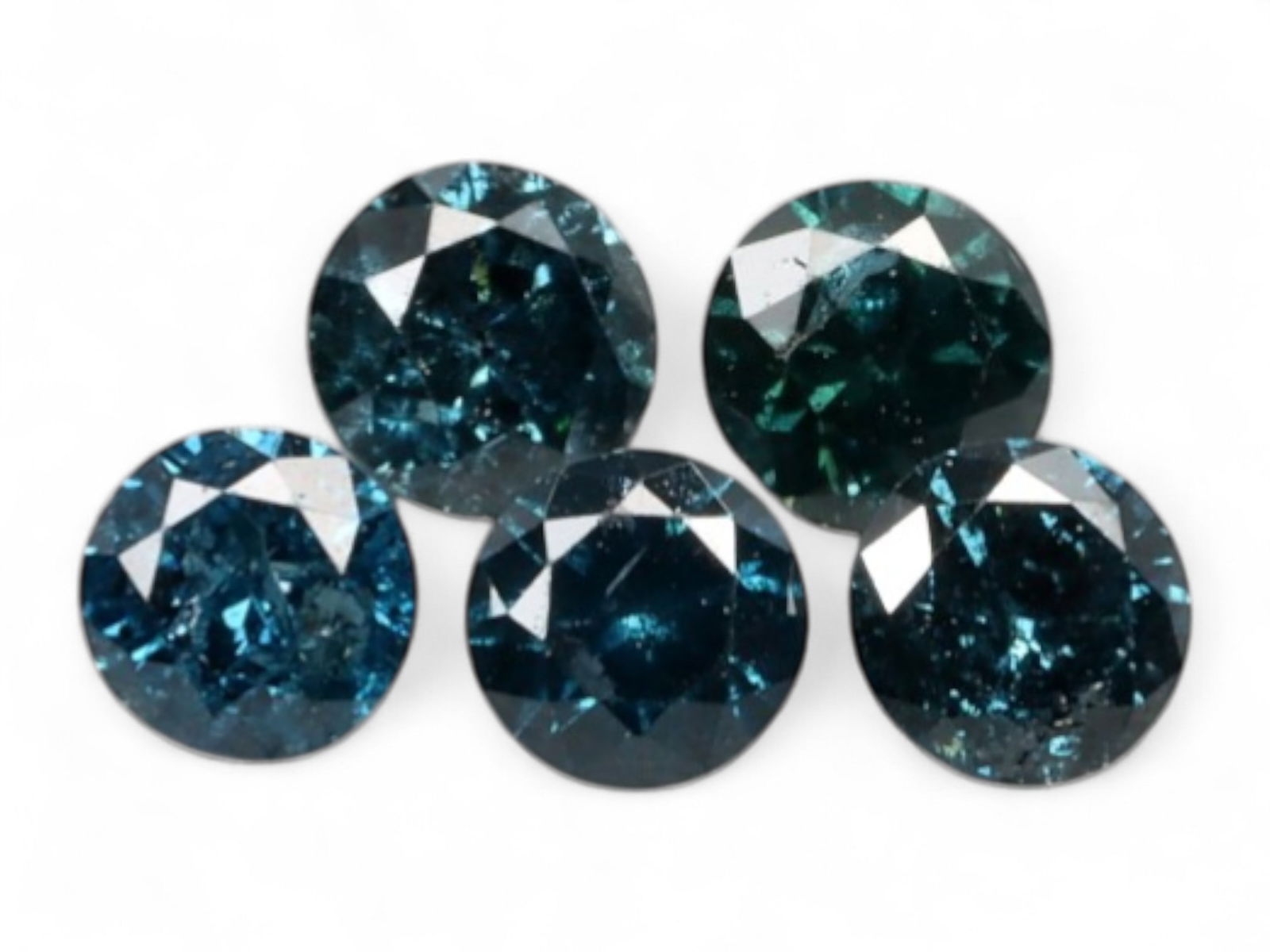 0.45Ct Natural Fancy Blue Diamond Lot, Round Cut, 5pcs, 2.8mm: A vibrant selection of five round-cut diamonds totaling approximately 0.45ct, this curated lot features rich, oceanic hues achieved through controlled irradiation, a modern enhancement technique that