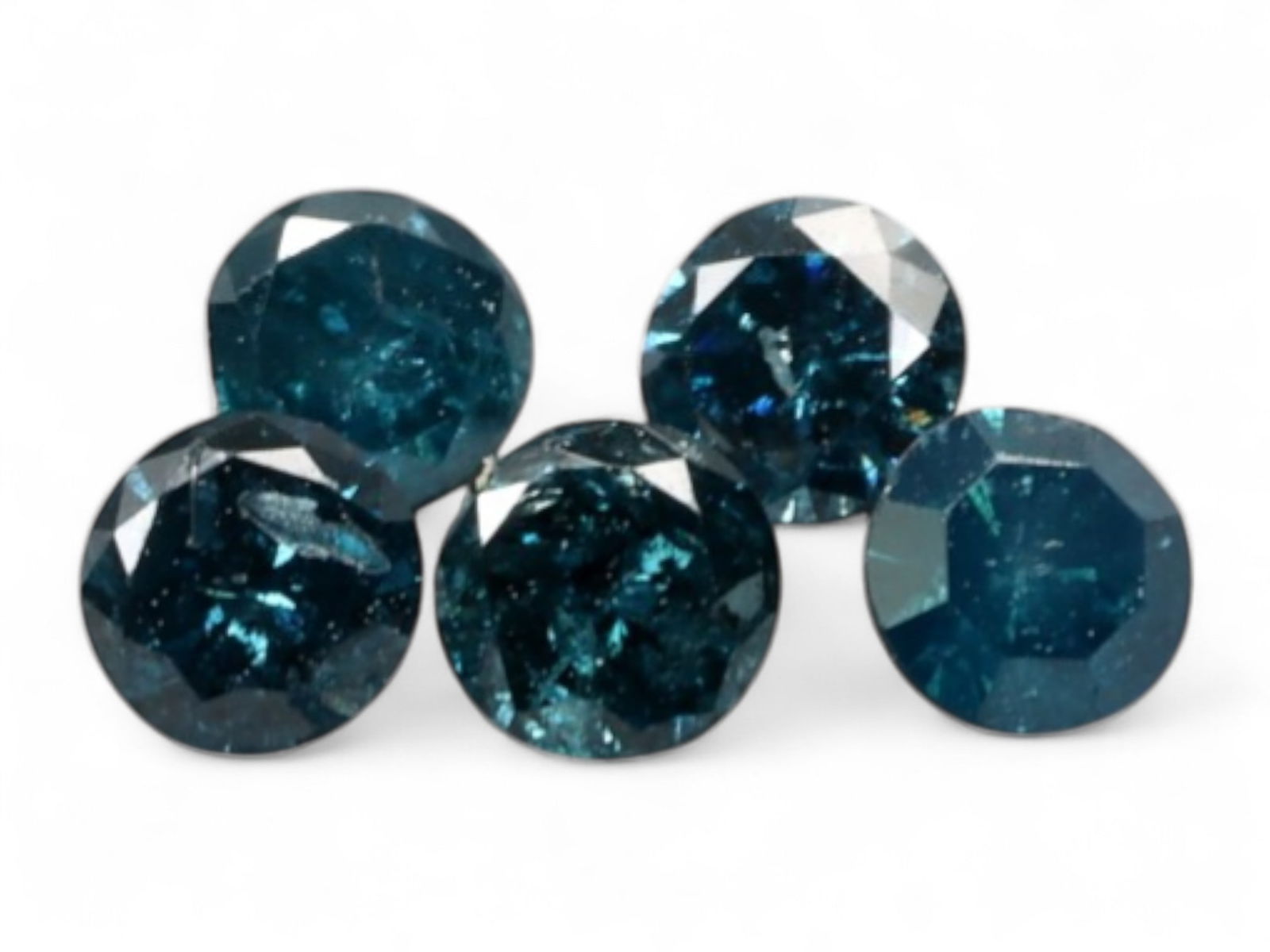 0.45Ct Natural Fancy Blue Diamond Lot, Round Cut, 5pcs, 2.8mm: A vibrant selection of five round-cut diamonds totaling approximately 0.45ct, this curated lot features rich, oceanic hues achieved through controlled irradiation, a modern enhancement technique that