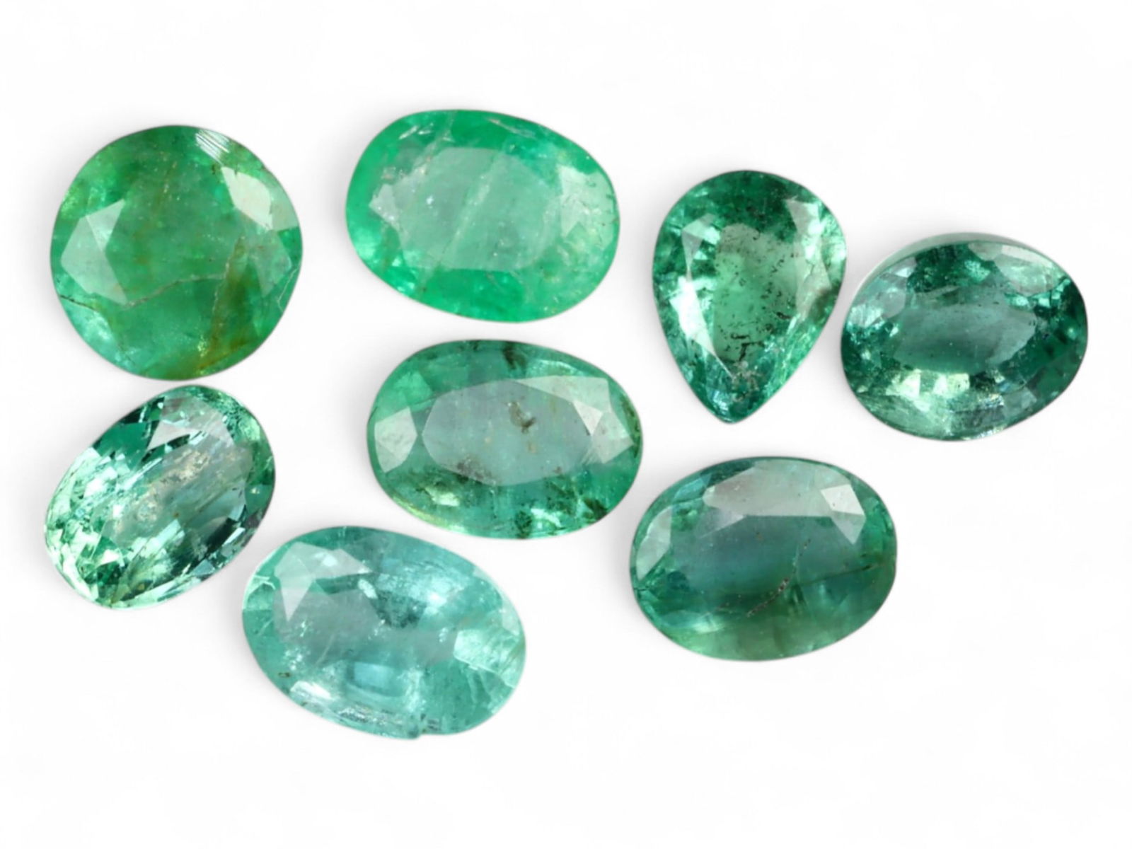 2.60ct Natural Zambian Vivid Green Emerald Parcel Lot (1 of 1)