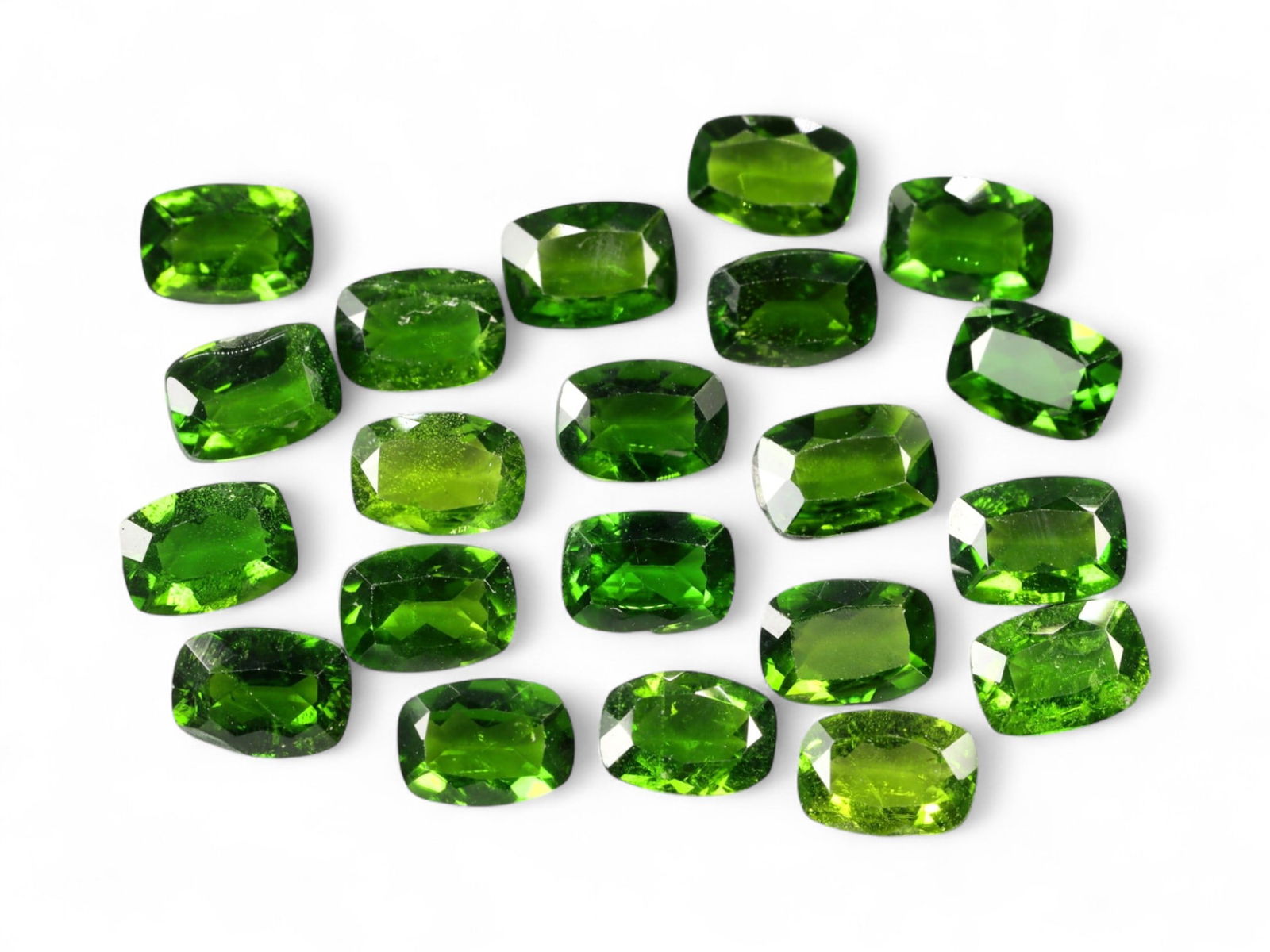 16.34 Carats Vivid Forest Green Chrome Diopside Parcel - Natural Russian Stones (1 of 1)