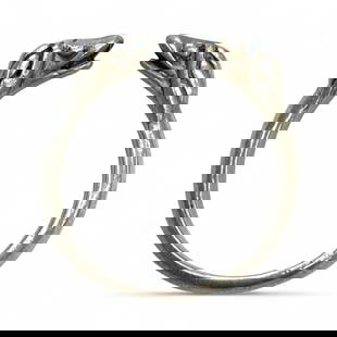 Historic Serpent-Headed Silver Ring, US Size 5, 2.9g: This finely crafted silver ring features twin serpent heads facing one another in elegant symmetry, a design rooted in ancient and medieval iconography where the serpent symbolized regeneration, etern