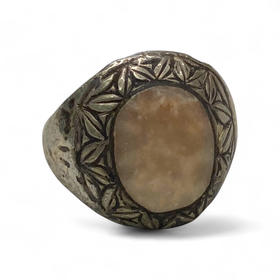Antique Ottoman Laurel Leaf Motif Cream Agate Silver Ring, c. Early 20th Century, 8g, US 7.5 (1 of 4)