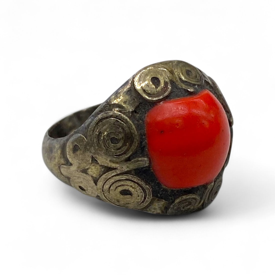 Antique Berber Spiral Motif Red Coral Silver Ring, c. Early 20th Century, 9g, US 9 (1 of 4)