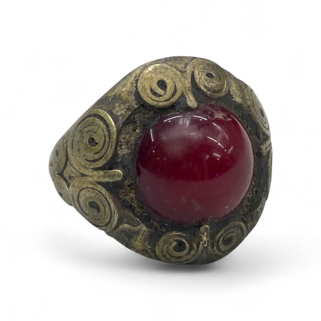 Antique Central Asian Garnet Red Cabochon Bronze Spiral Ring, c. Early 20th Century, 9g, US 9 (1 of 4)
