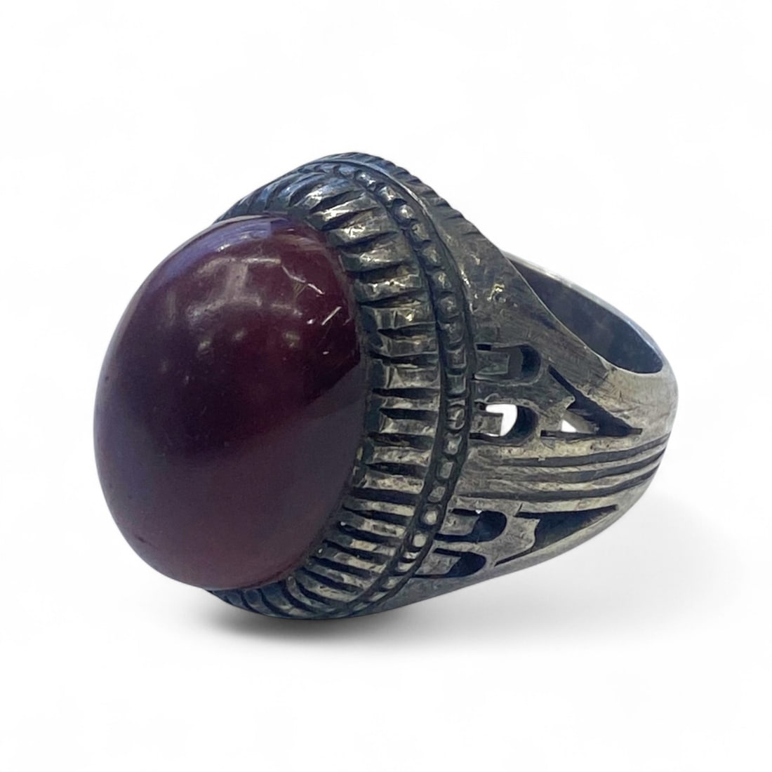 Antique Mid-20th Century Silver Ring with Deep Burgundy Cabochon and Ornate Bezel, 17g (1 of 4)