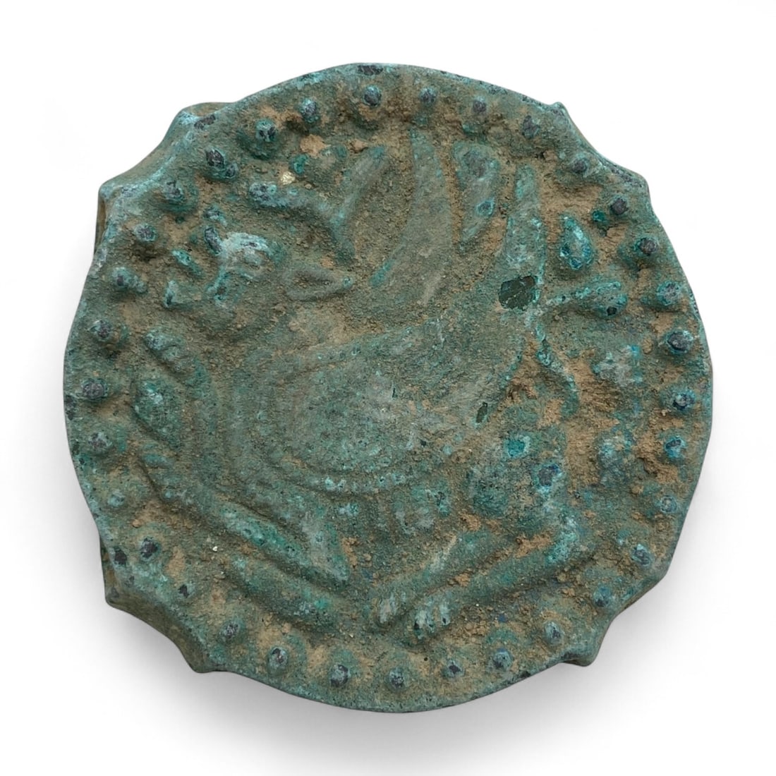 Ancient Sino-Mongolian Bird-Motif Bronze Belt Buckle, c. 13th-14th Century CE, 90g: This solid bronze belt buckle, dating to the 13th-14th century CE, reflects the artistic and cultural fusion of the Mongol Yuan dynasty, when steppe traditions met Chinese craftsmanship. Measuring app