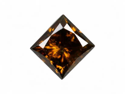 0.37 Carats Golden Brown Diamond Princess Cut - Natural Stone: This diamond radiates a warm golden-brown hue, brought to life by the crisp geometry of its princess cut. The symmetrical square shape, paired with precise faceting, creates a captivating interplay of