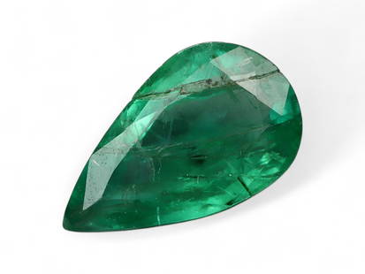 1.01 Carats Vivid Green Emerald Pear - Natural Zambian Stone: This elegant pear-shaped emerald radiates with a vibrant green hue, characteristic of Zambia's finest gems. The gem's smooth taper and well-balanced faceting allow light to flow gracefully across the