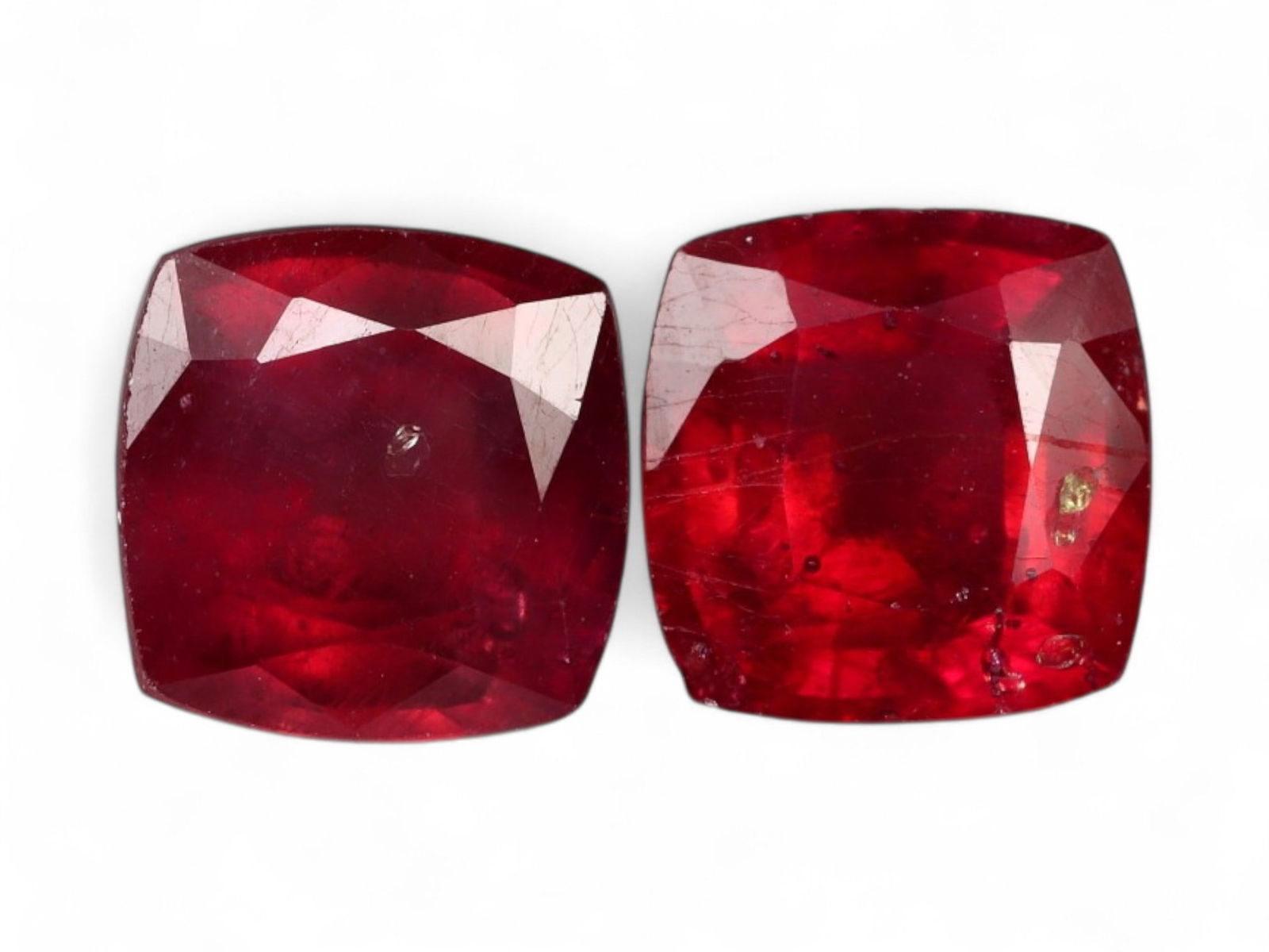 4.48 Carats Vivid Red Ruby Cushion Pair - Natural Mozambique Stones (1 of 1)