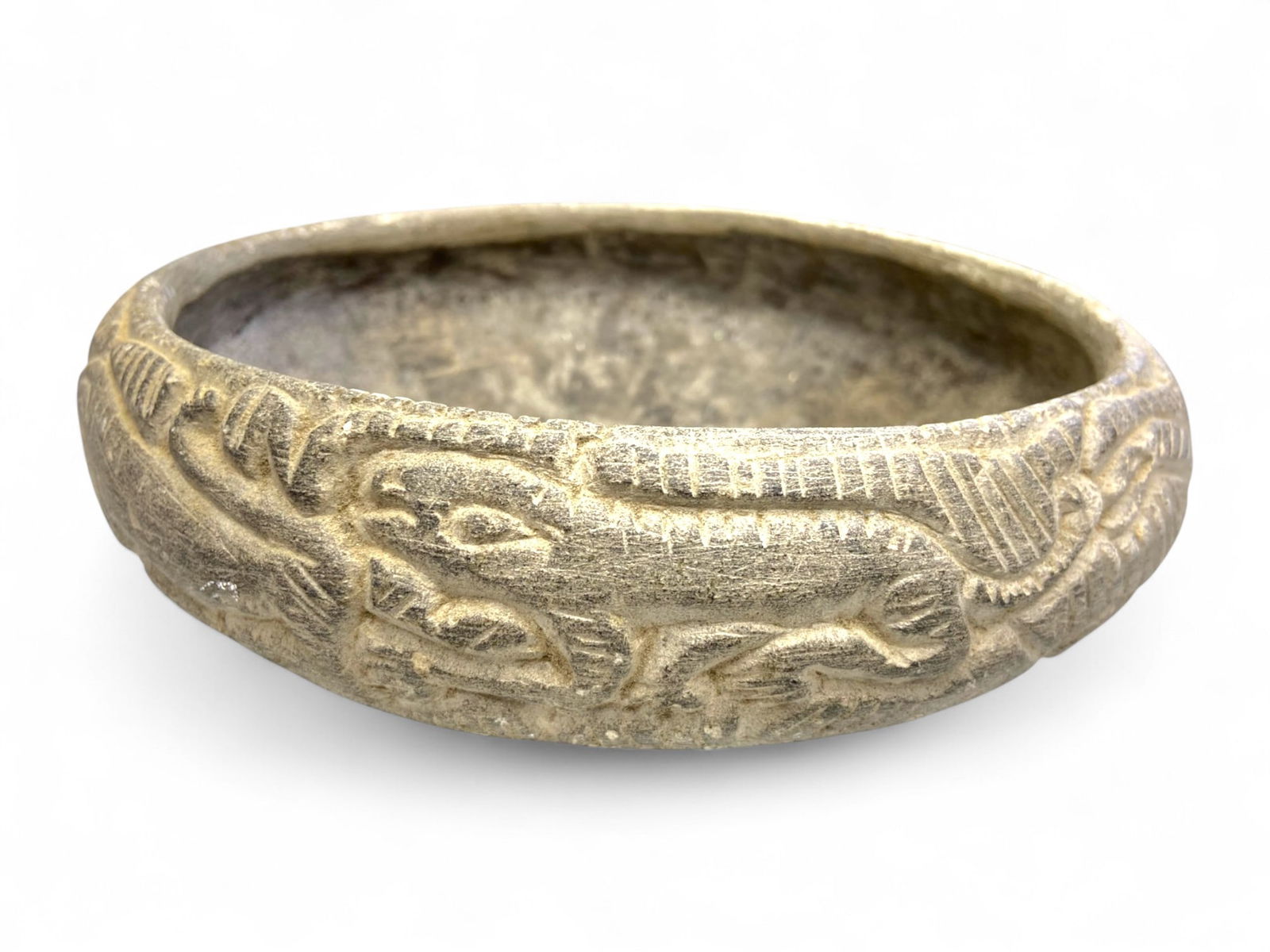 Ancient Jiroft Schist Bowl with Incised Animal Motifs, c. 3rd Millennium BCE, 1717 gram: This remarkable carved schist bowl, originating from the enigmatic Jiroft culture of southeastern Iran, dates to the 3rd millennium BCE. Measuring 22 cm in diameter and 7 cm in height, and weighing a