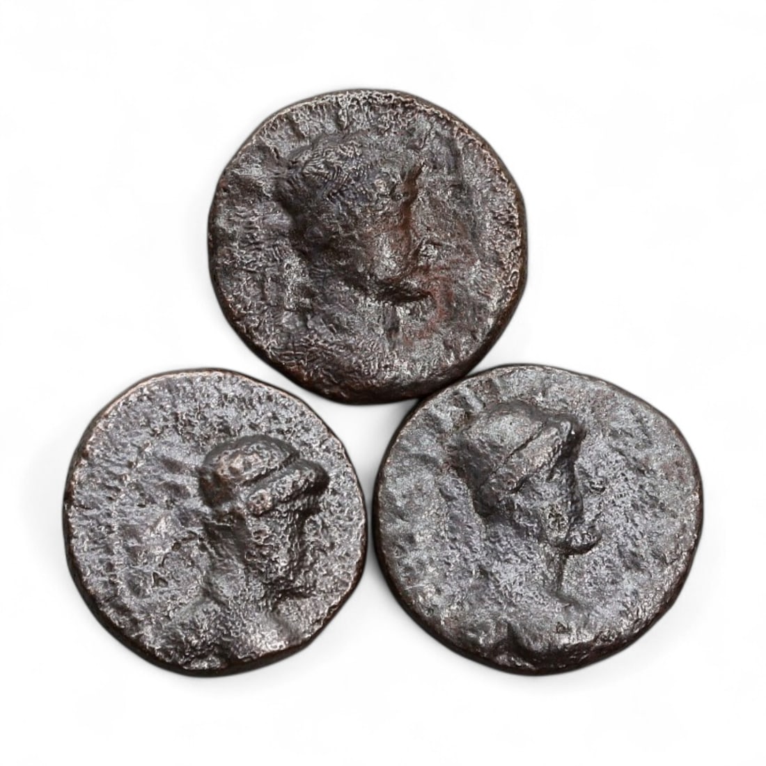 Ancient Kushan Empire Copper Drachm Coins of Vima Takto, c. 80-90 CE, 22g: This set of three copper drachm coins hails from the reign of Vima Takto, also known as Soter Megas, ruler of the Kushan Empire during the late 1st century CE. Each coin measures between 0.70-0.78 inc
