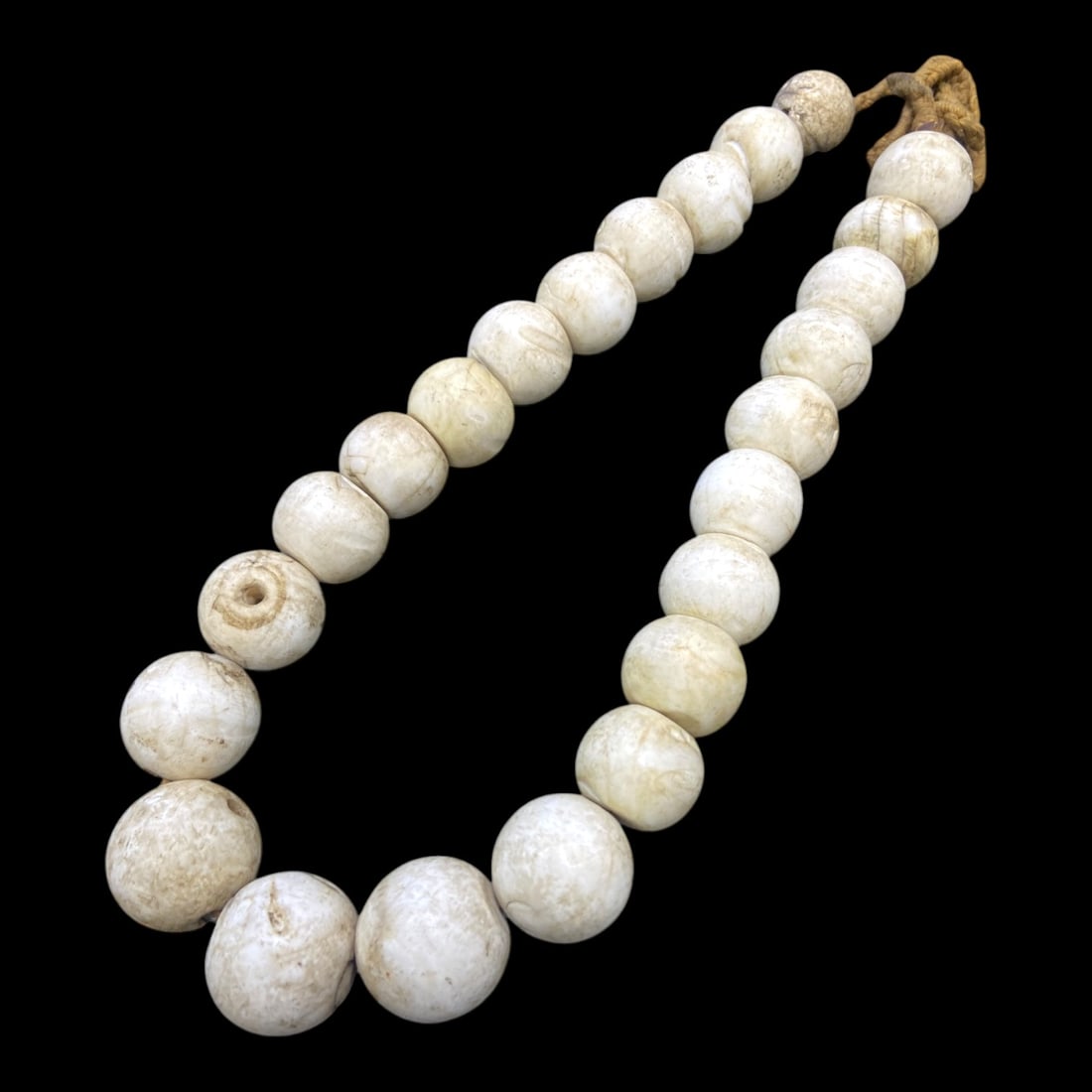 Antique Tibetan Ritual Conch Shell Beads Strand Necklace, c. 19th-early 20th Century, 208g (1 of 3)