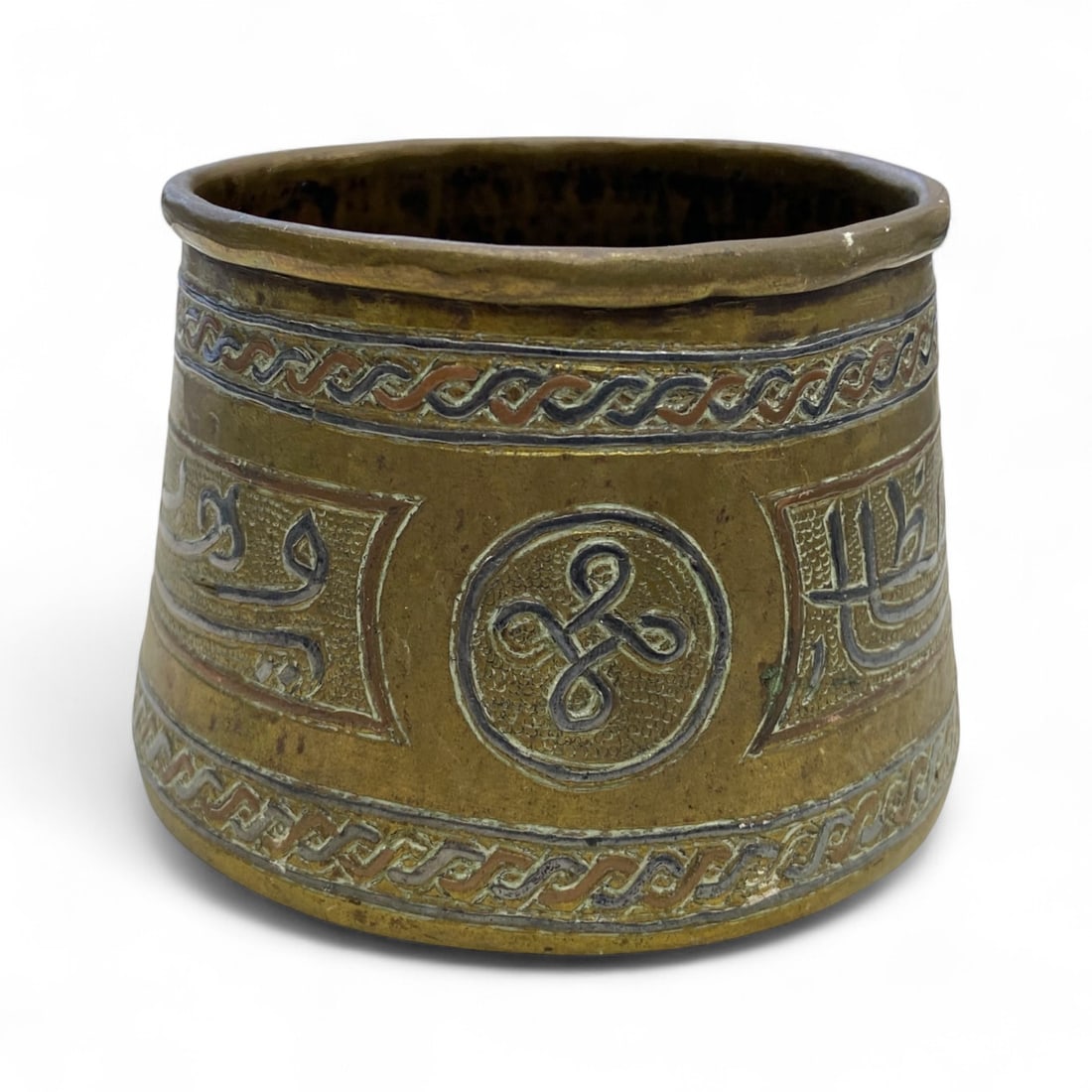 Ancient Medieval Safavid Calligraphic Knotwork Brass Vessel, c. 16th-17th Century CE, 291g: This elegant brass vessel originates from the heart of the Safavid Dynasty, circa 16th to 17th century CE - a golden era of Persian cultural and artistic achievement. The Safavid period marked a profo