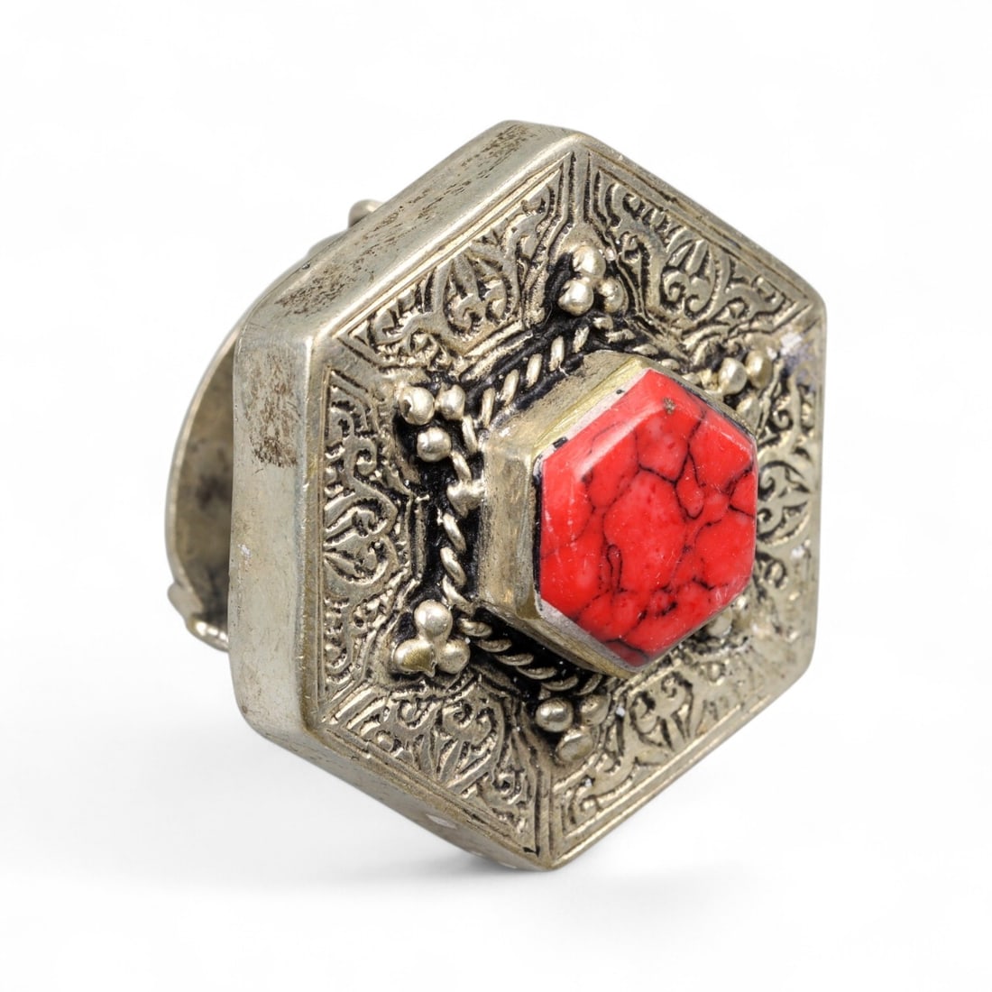 Antique Central Asian Hexagonal Red Cabochon Silver Alloy Tribal Ring, c. 19th-20th Century, 16.9g (1 of 3)